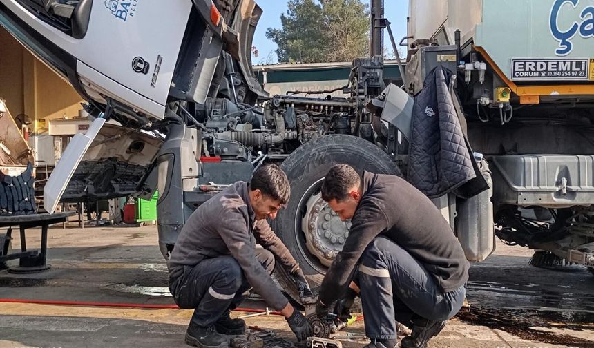 Batman Belediyesi Kendi Gücüyle Rekor Kırdı: 4 Yılda 22 Bin Araç Bakımı!