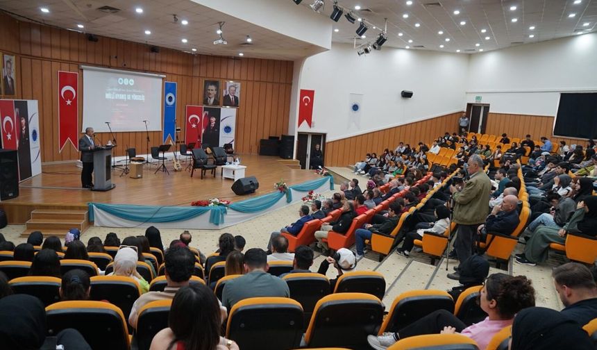 Batman Üniversitesi’nde “Milli Uyanış” Paneline Yoğun İlgi