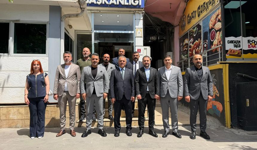 Batman’da Bayramda Siyasi Birlik Mesajı: Partilerden Karşılıklı Ziyaret