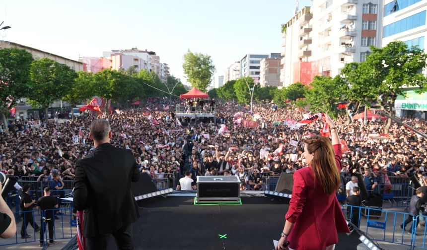 Batman’da On Binler Meydanlara Aktı, Kent Tarihi Bir Coşku Yaşadı