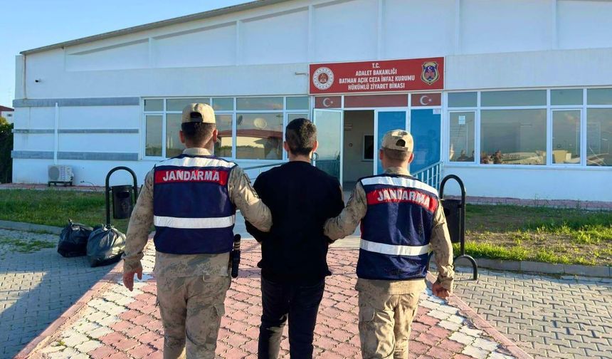 Batman’da şafak operasyonu: 72 firariye demir parmaklık!