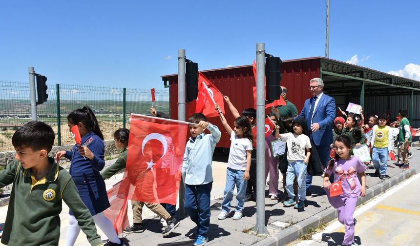 Batman’da Trafik Bilinci Parkurda Öğretildi