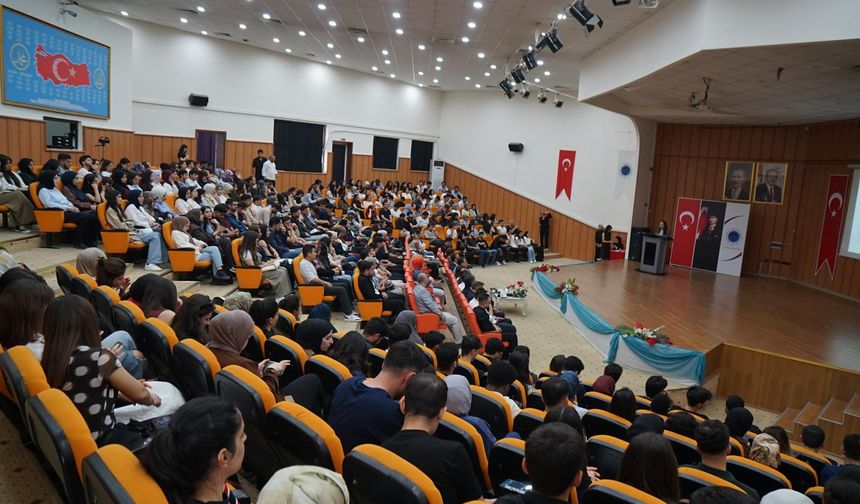 “Güçlendirilmiş Hemşireler Hayat Kurtarır” Etkinliğine Yoğun İlgi