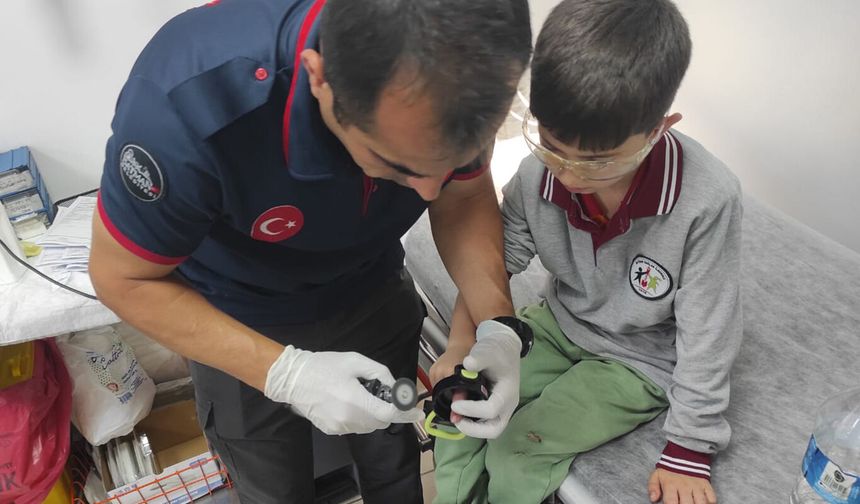 Öğrencinin Parmağı Suluk Kapağına Sıkıştı