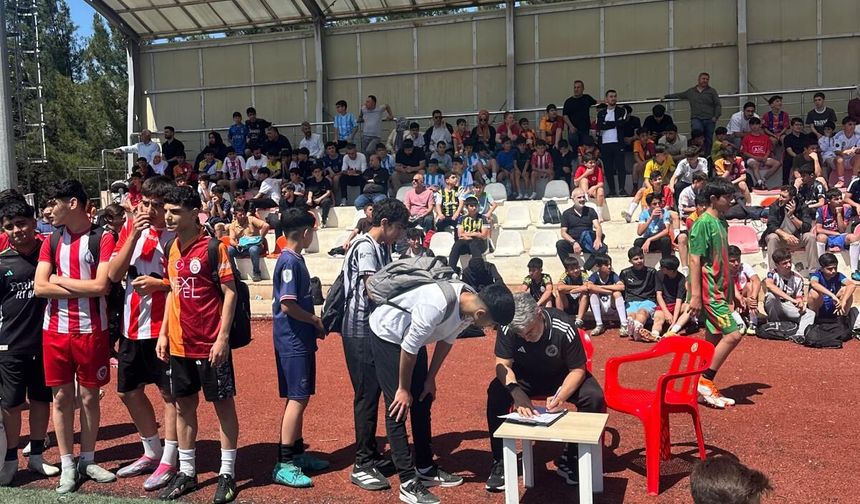Petrolspor’un Geleceği İçin 1500 Genç Sahaya İndi