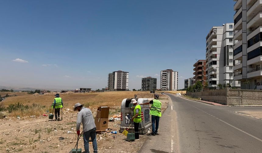 25 Personel Sahada, Mahalleler Baştan Sona Temizleniyor