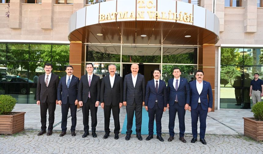 Anayasa Mahkemesi Üyesi Akçil’den Batman Valisi Canalp’e Ziyaret