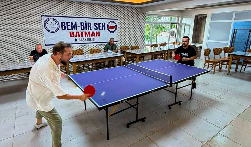 Batman’da Kurum İçi Rekabet Kızıştı: Masa Tenisi Turnuvası Start Aldı!