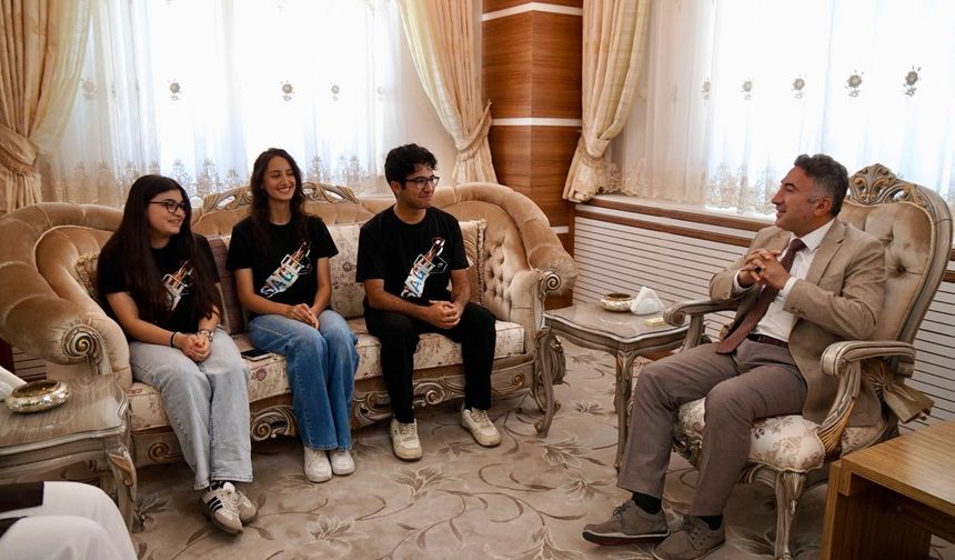 Batmanlı Öğrencilerden TÜBİTAK'ta Büyük Başarı