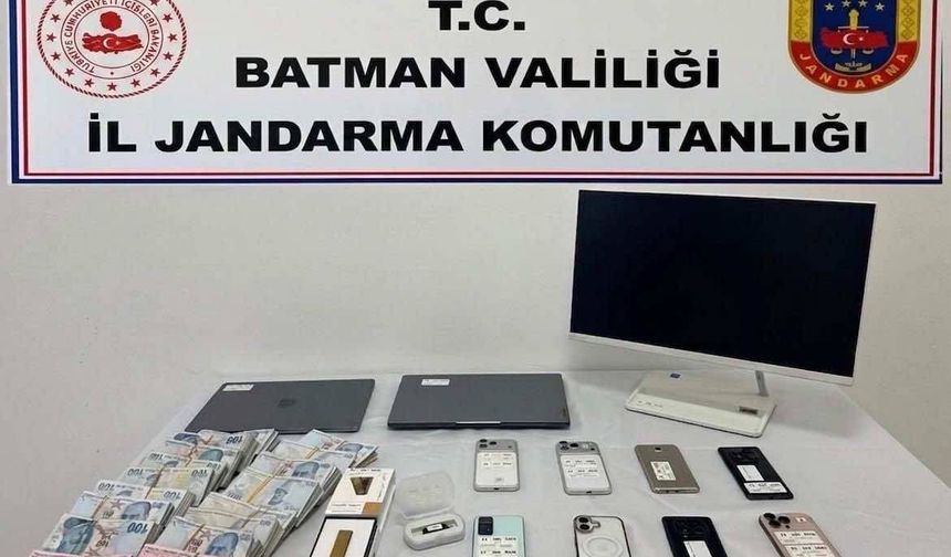 Bilgisayar Başında Suçüstü Yakalandılar: Bahis Çetesinin Dev Vurgunu Ortaya Çıktı