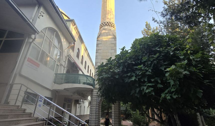 Diyarbakır'ın 4 Ayaklı Minaresini Andıran Yapı Şaşırtıyor