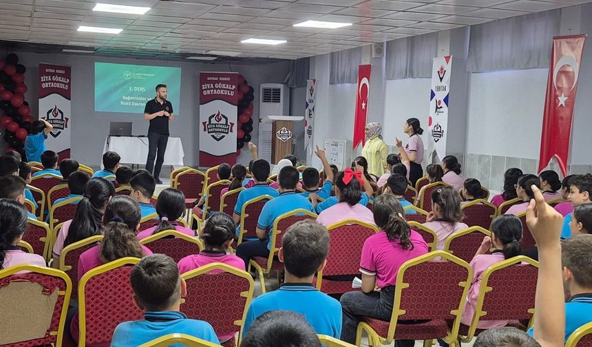 Gençlere Psikososyal Destek Hamlesi