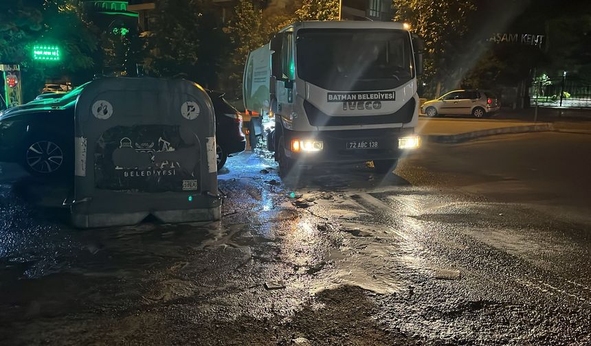 Gültepe Su Parkı'nda Vinçli Konteynerler Dezenfekte Edildi