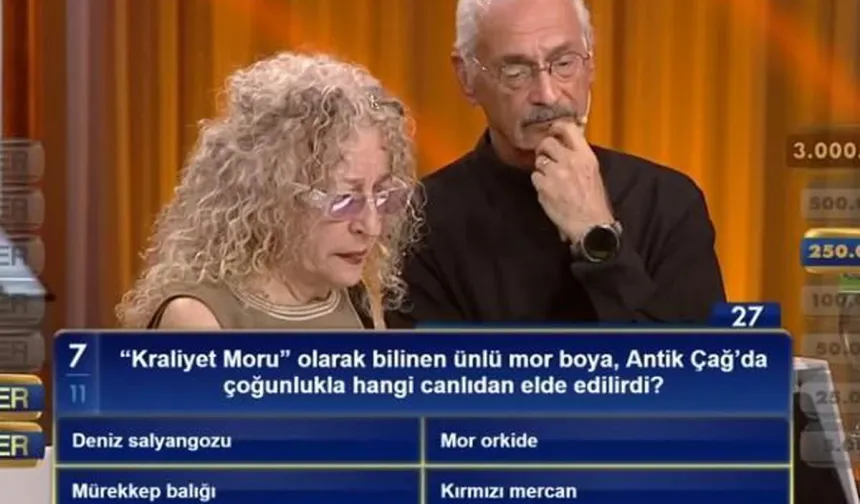 "Kraliyet Moru" olarak bilinen ünlü mor boya, Antik Çağ'da çoğunlukla hangi canlıdan elde edilirdi?