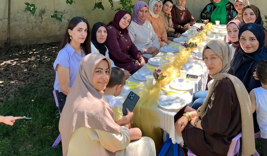 Şafak ADEM’de Anneler Günü Coşkusu