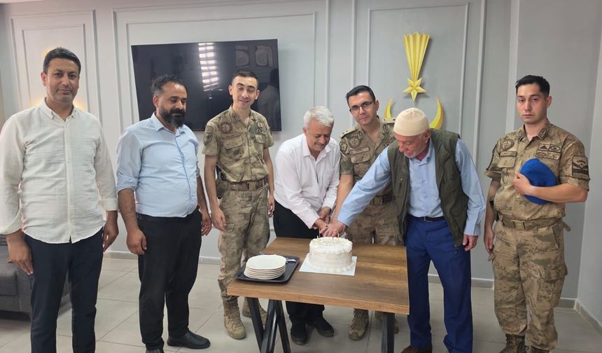 Şehit Ailelerinden Jandarmaya Anlamlı Vefa