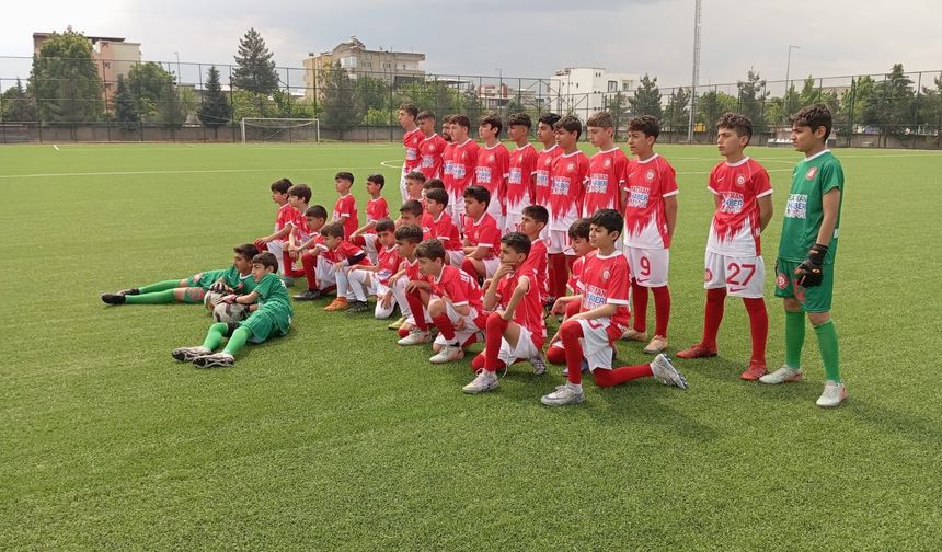 U13 Liginin Lideri 19 Mayıs Gençlik Spor