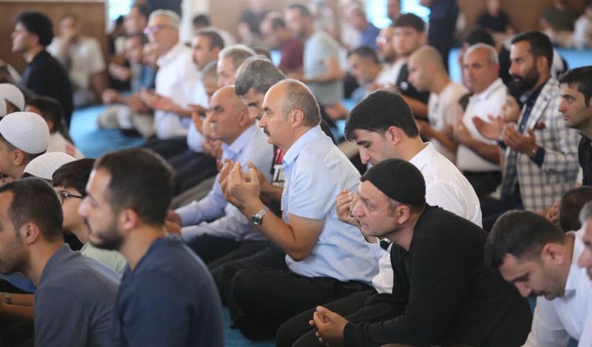 15 Temmuz'un 10. Yılında Batman'da Şehitler İçin Mevlid Programı Düzenlendi