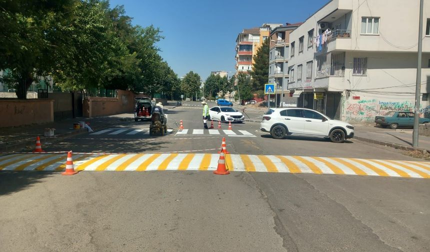 Batman Genelinde Trafik İşaretlemeleri Yenileniyor