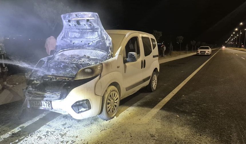 Batman’da Araç Alevlere Teslim Oldu