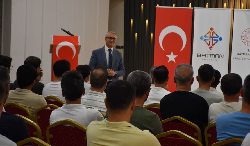 Batman'da Yönetici Adayları Yoğun Eğitime Alındı