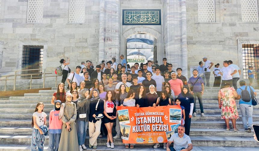 Batmanlı Başarılı Öğrenciler İstanbul'un Tarihi ve Kültürel Mirasını Keşfediyor