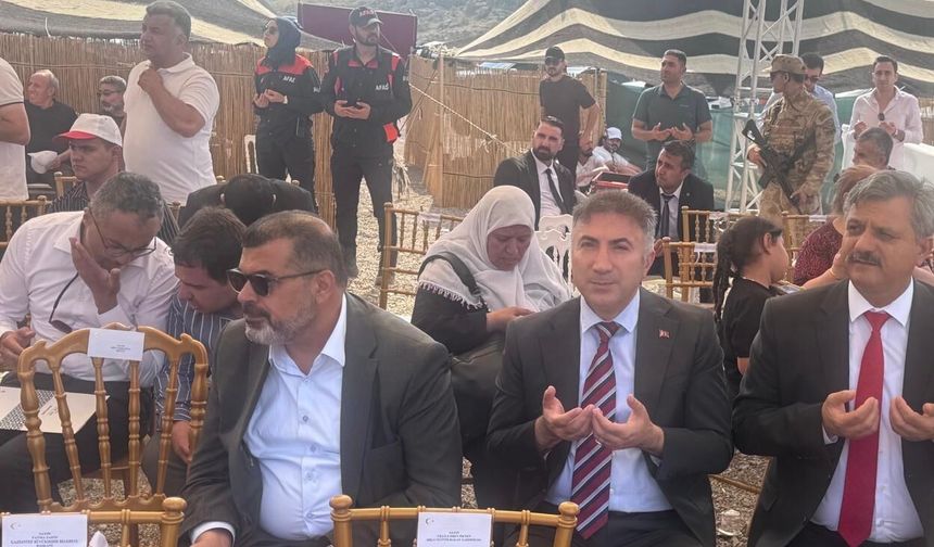 Cudi Dağı'nda Hz. Nuh'u Anma Merasimi Düzenlendi: Batman Üniversitesi de Katıldı