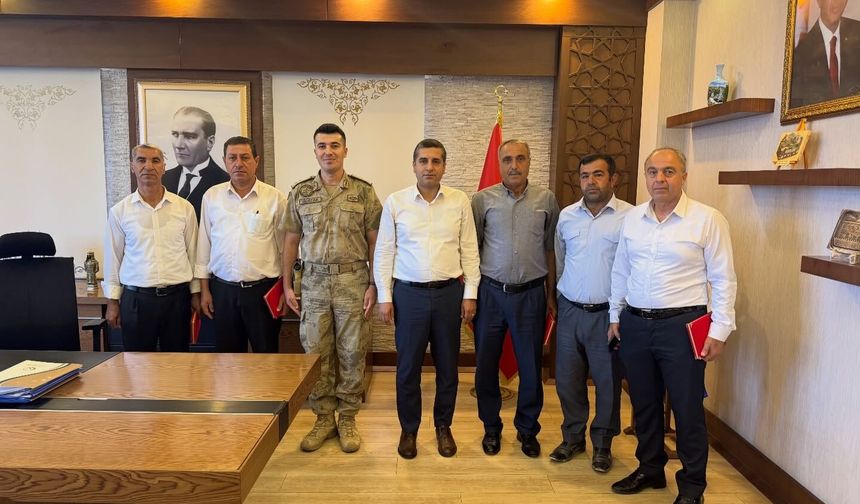 Emekli Güvenlik Korucularına Anlamlı Plaket
