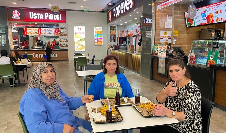 Petrol City AVM'de Özel Gereksinimli Bireylere Anlamlı Destek