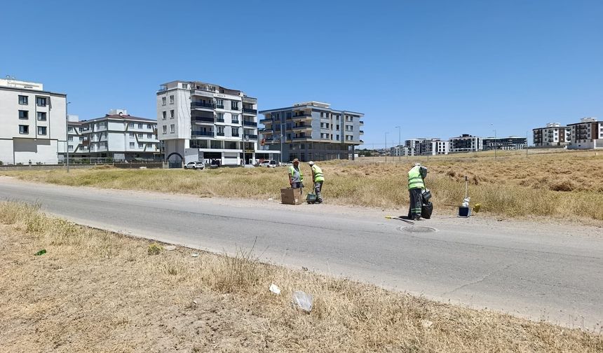 Seyitler ve İluh Mahallelerinde Temizlik Çalışmaları Sürüyor