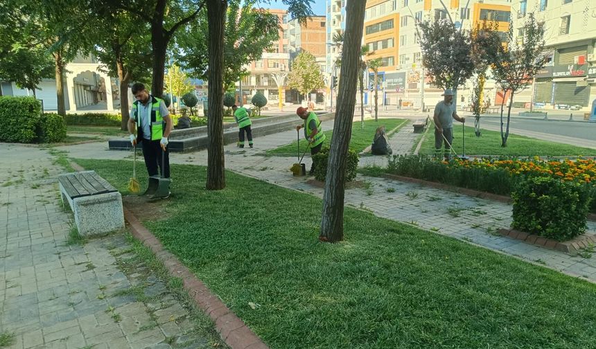 TEMİZLİK SEFERBERLİĞİ SÜRÜYOR