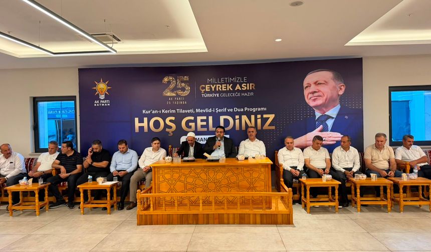 AK Parti Batman’da 25. Yıla Dua ile Girdi
