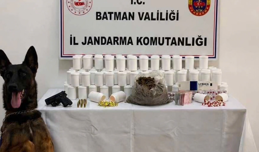 Batman'da binlerce uyuşturucu hap ele geçirildi
