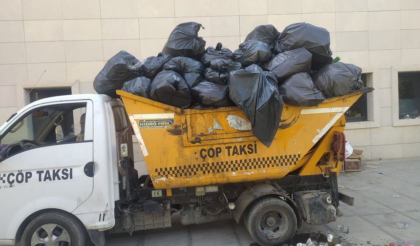 Batman’da Temizlik Ekipleri Sahada Çalışmaya Devam Ediyor