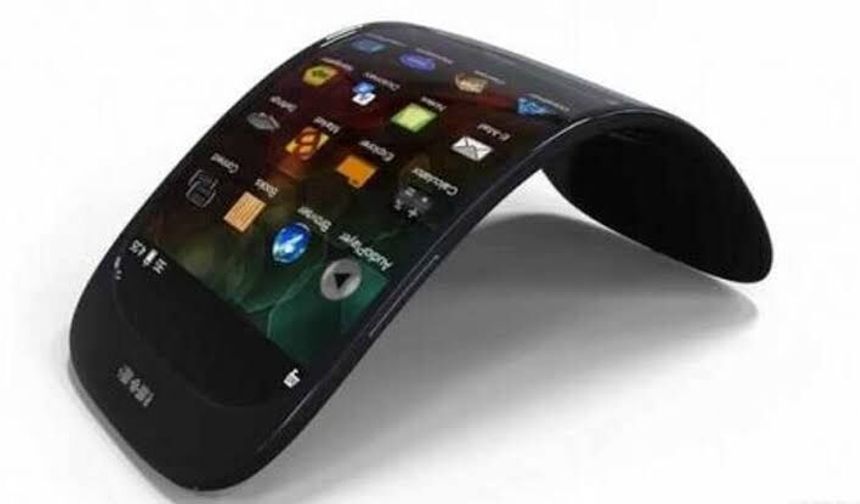 Dünyanın İlk Gerçek Uzatılabilir Ekranlı Telefonu Sızdı: Apple ve Samsung Şokta, Sektörde Tüm Dengeleri Değiştirecek "Sıvı Metal" Çağı Başladı!