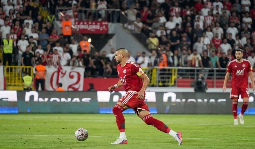 Petrolspor’da Dória farkı! Kaptan savunmada duvar örüyor