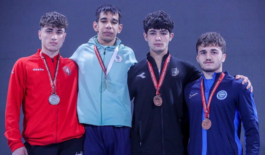U20 Dünya Güreş Şampiyonası'nda Türkiye'yi Temsil Edecek