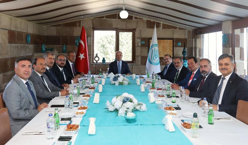Bölge Üniversiteleri Ahlat’ta Geleceğin Yol Haritasını Masaya Yatırdı