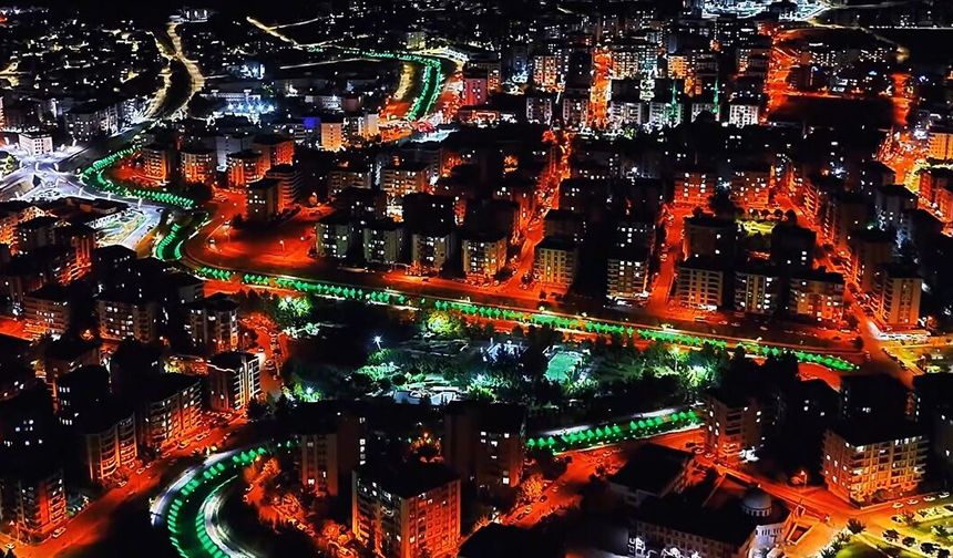 Batman’da 5,5 kilometrelik Yeşil Yürüyüş Yolu ışıklandırıldı