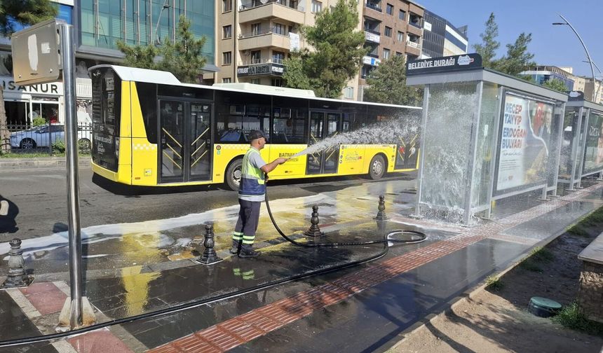 Batman’da Temizlik Çalışmaları Kent Genelinde Sürüyor