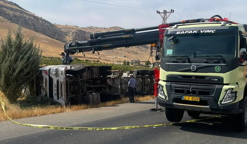 Yakıt Yüklü Tanker Demirbilek’te Yan Yattı