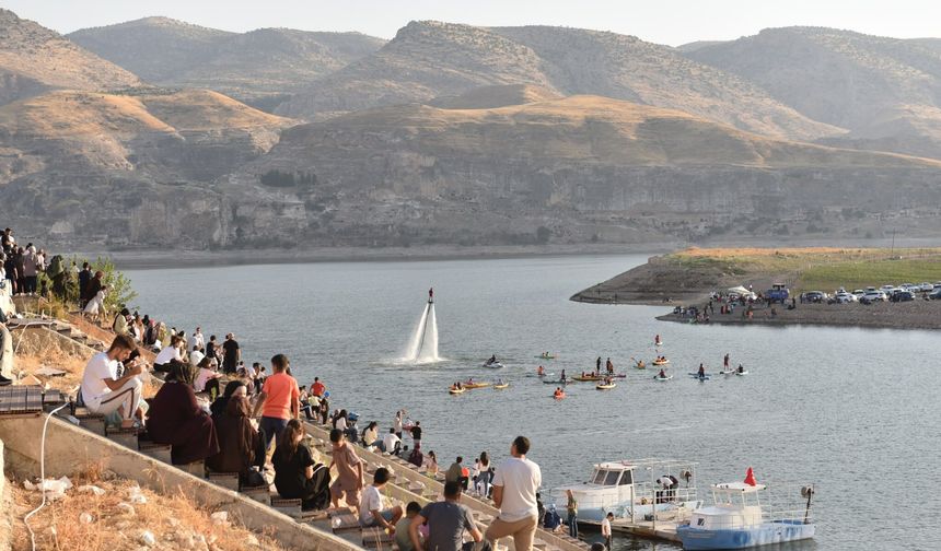 Hasankeyf’te Festival Coşkusu: Batmanlılar Tarihi İlçeye Akın Etti