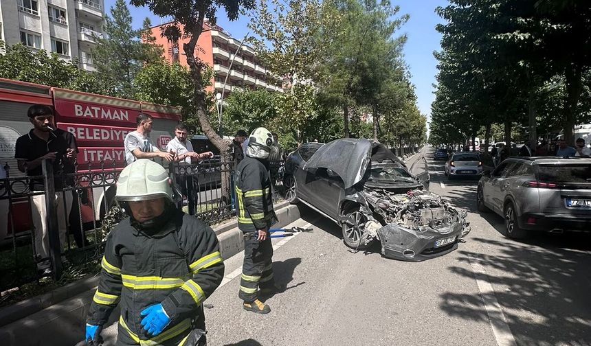 Kontrolden çıkan otomobil takla attı