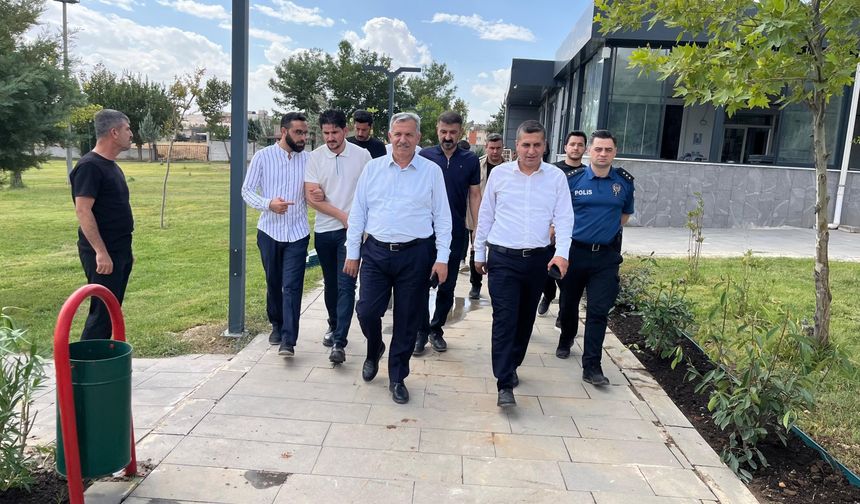 Kozluk Kent Parkı tamamlandı! Kaymakam ve Başkan sahada inceledi