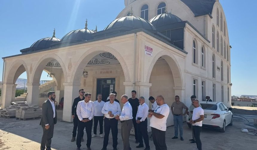 Kozluk’ta Merkez Cami İçin Çalışmalar Sürüyor