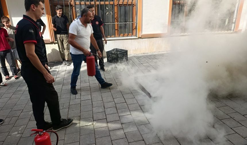 Yangın Alarmı Çaldı! Öğrenciler Acil Duruma Hazırlandı