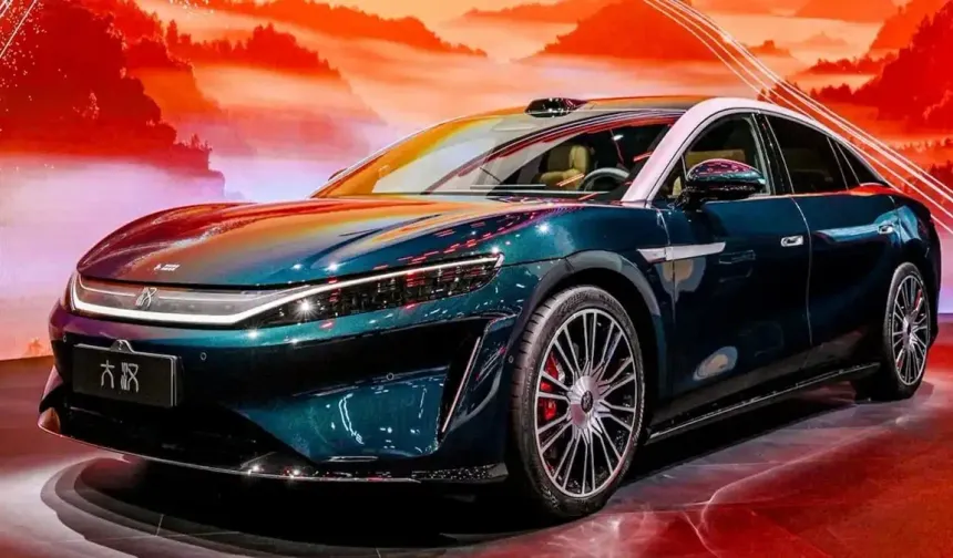 BYD’den Elektrikli Otomobil Pazarında Yeni Hamle: 1.000 Kilometre Menzil, 9 Dakikada Şarj ve 764 Beygir Güç!