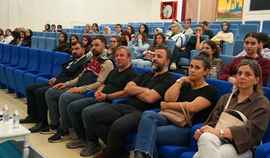 Batman Üniversitesi’nde Bağımlılığa Karşı Gençlik Seferberliği