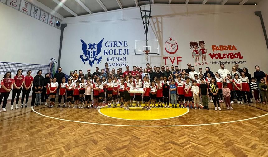 Batman Fabrika Voleybol Okulu bir yılda 203 Sporcuya Ulaştı