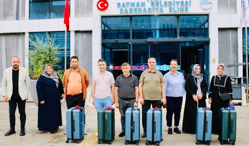 Üniversite Yolculuğuna Çıkacak Batmanlı Gençlere “Valizim Hazır” Desteği